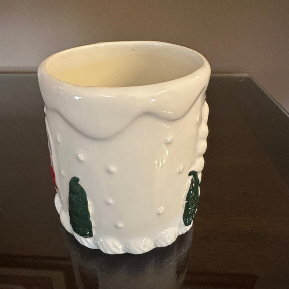 Peppermint & Pine Red Door w/wreath green Bow Frosting Trimmed Mug NWT 2025 - Picture 5 of 6
